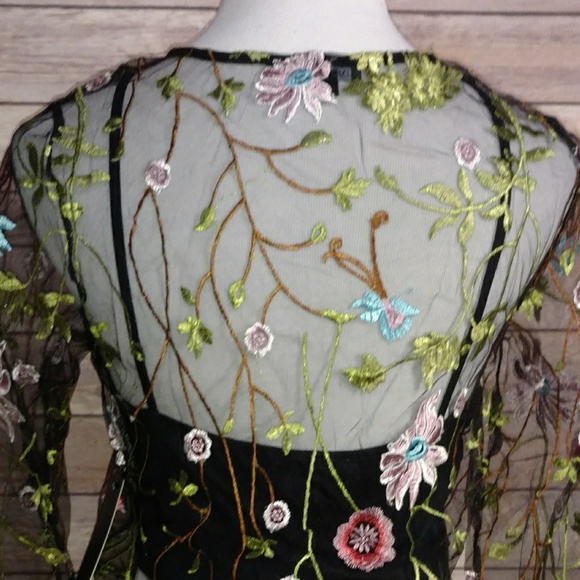 🔹Floral Mesh Top🔹 - Picture 6 of 6